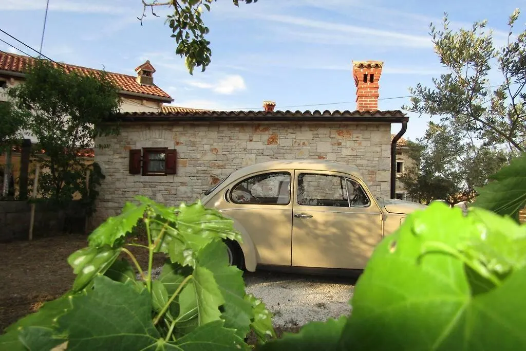Villa Sartori Sarici  0*, Sarici (Istria)